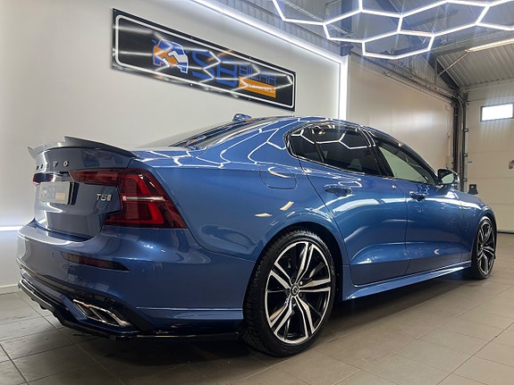 Volvo S60 5 of 28
