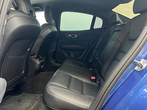 Volvo S60 27 of 28