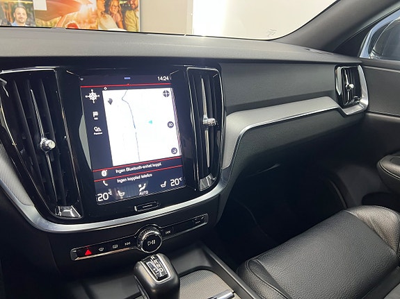 Volvo S60 15 of 28