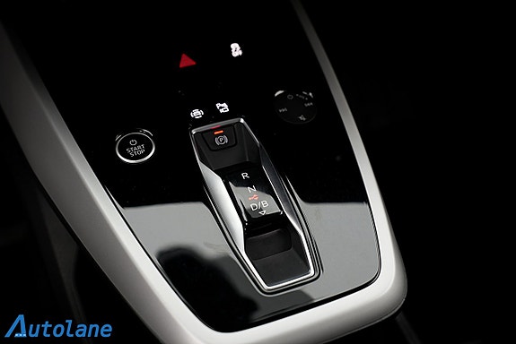 Audi Q4 e-tron 26 of 29