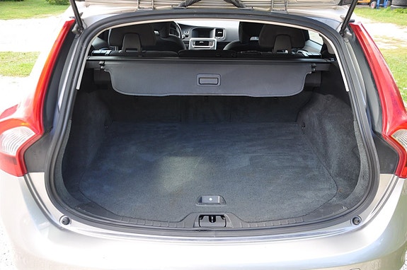 Volvo V60 7 of 12
