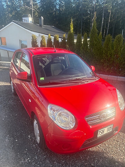 Kia Picanto 6 of 9
