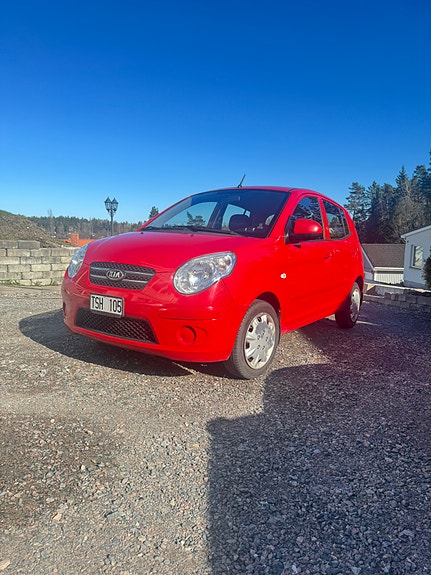 Kia Picanto 5 of 9