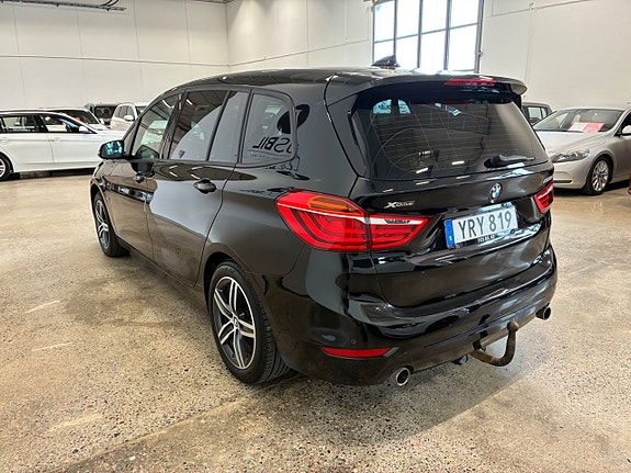 BMW 220d 9 of 22