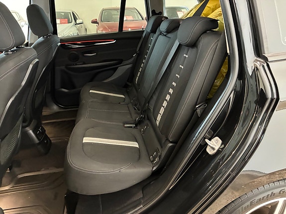 BMW 220d 12 of 22