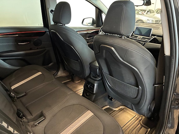 BMW 220d 18 of 22