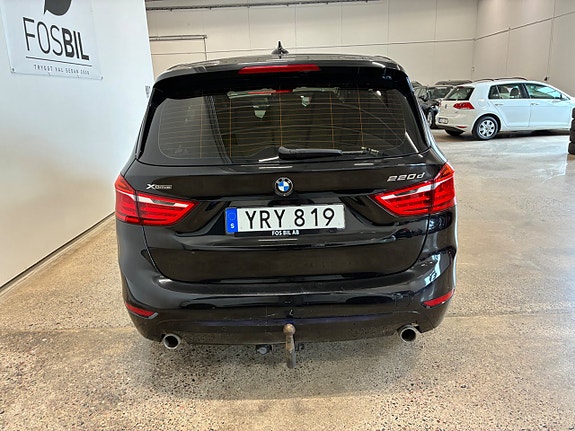 BMW 220d 8 of 22