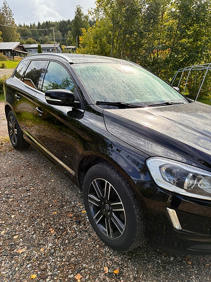 Volvo XC60 3 of 7