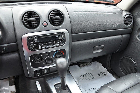 Jeep Cherokee 13 of 14