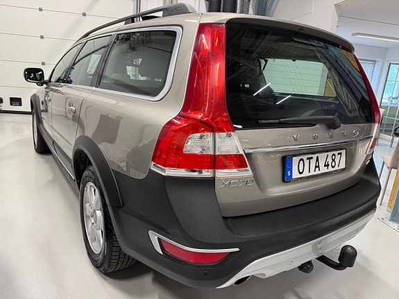 Volvo XC70 5 of 15