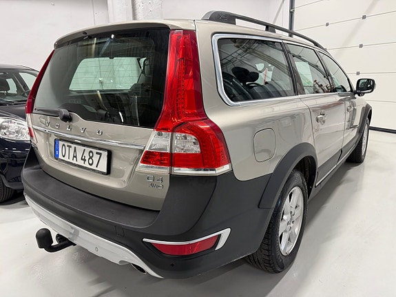 Volvo XC70 4 of 15