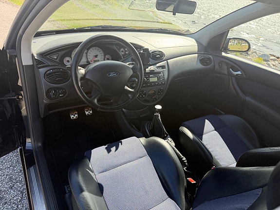 Ford Focus 9 of 22