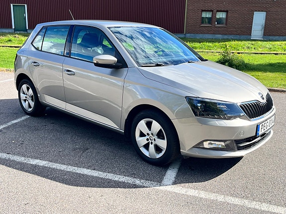 Skoda Fabia 3 of 7