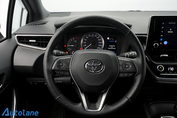 Toyota Corolla 16 of 30