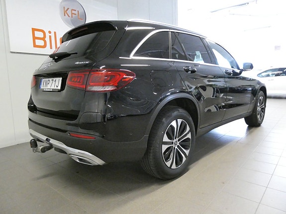 Mercedes-Benz GLC300 e 6 of 26