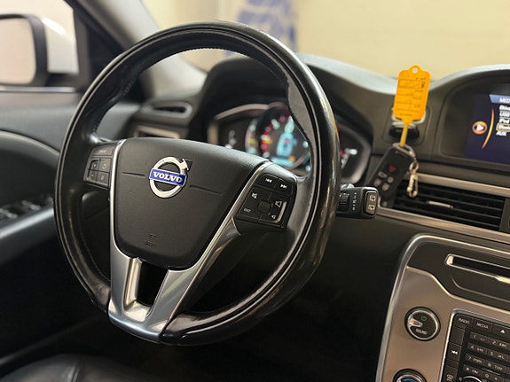 Volvo V70 10 of 17