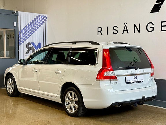 Volvo V70 5 of 17