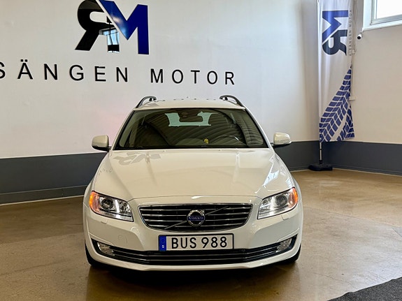 Volvo V70 6 of 17