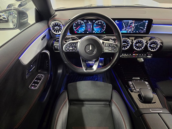 Mercedes-Benz CLA180 12 of 23