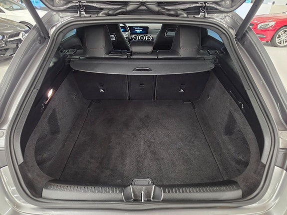 Mercedes-Benz CLA180 8 of 23