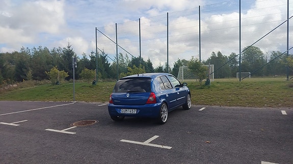 Renault Clio 6 of 7