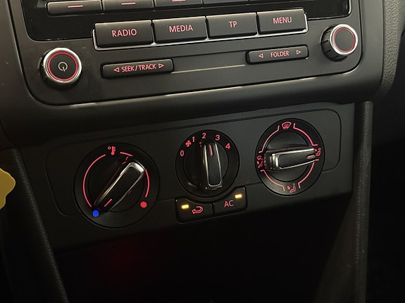Volkswagen Polo 16 of 20