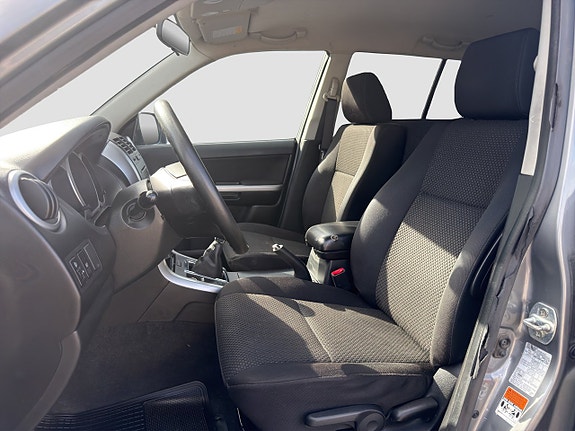 Suzuki Grand Vitara 9 of 16