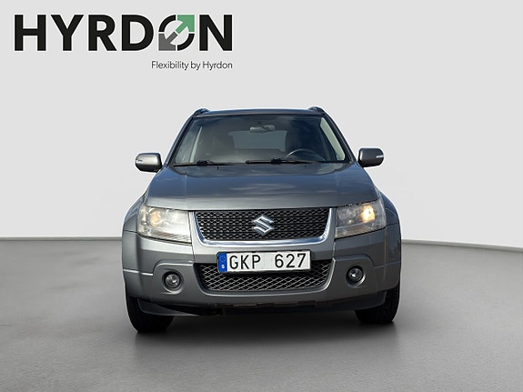 Suzuki Grand Vitara 2 of 16