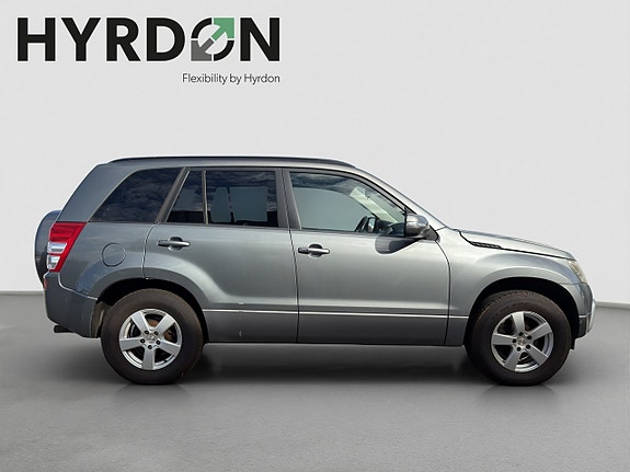 Suzuki Grand Vitara 7 of 16