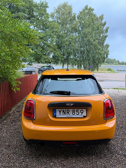 MINI One 2 of 13