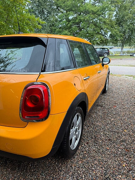 MINI One 4 of 13