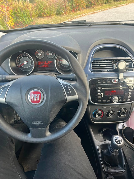 Fiat Punto Evo 2 of 9