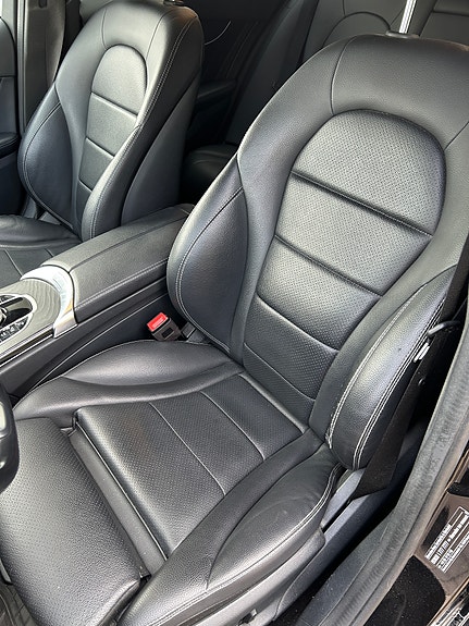 Mercedes-Benz C300 5 of 13