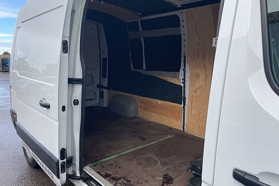 Opel Movano 11 of 12