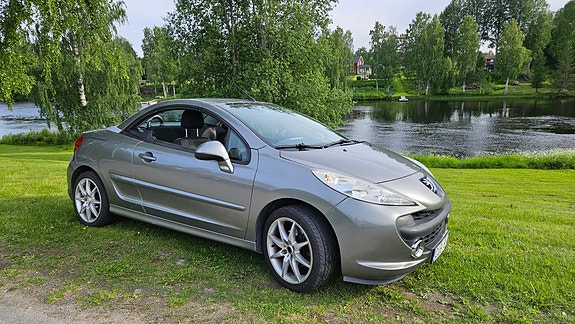 Peugeot 207 CC 3 of 4