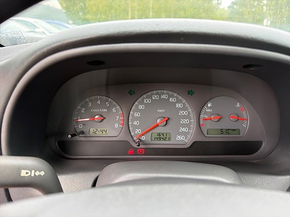 Volvo V40 10 of 21
