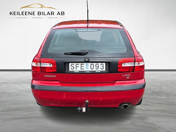 Volvo V40 6 of 21