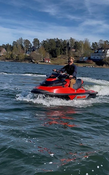 Sea-Doo RXT 300 RS -2017 - 60 timmar ! 6 of 12