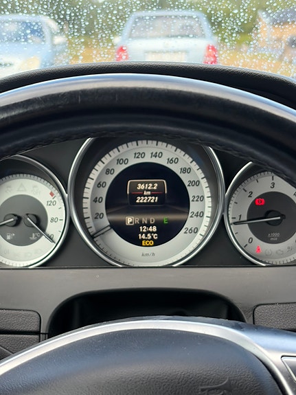 Mercedes-Benz C220 6 of 10