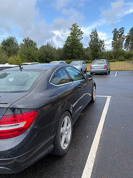 Mercedes-Benz C220 4 of 10