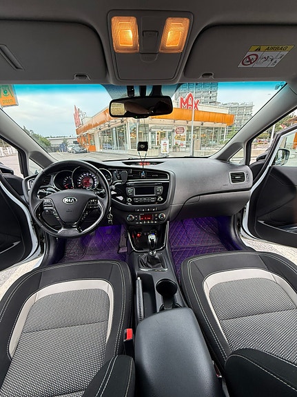 Kia Ceed 7 of 11