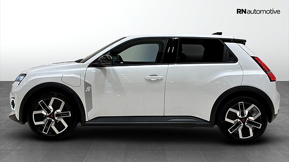 Renault 5 2 of 23