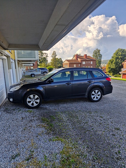 Subaru Outback 6 of 8
