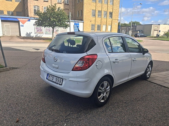 Opel Corsa 4 of 11