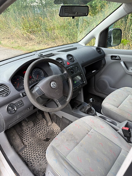 Volkswagen Caddy 6 of 6