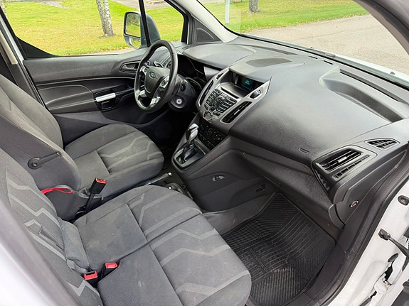 Ford Transit Connect 7 of 8