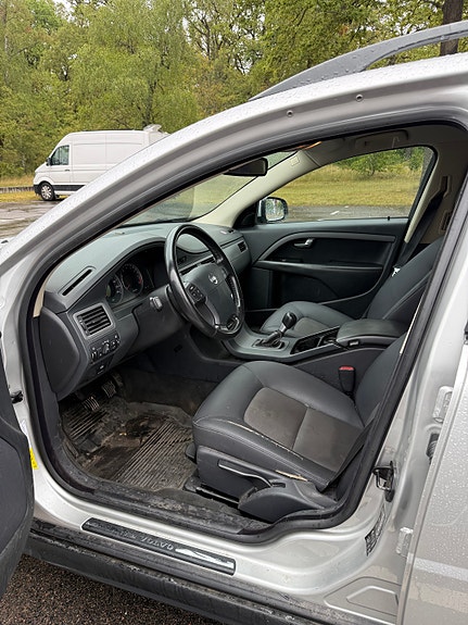 Volvo V70 6 of 6
