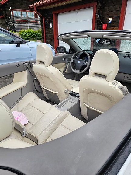 Volvo C70 3 of 3