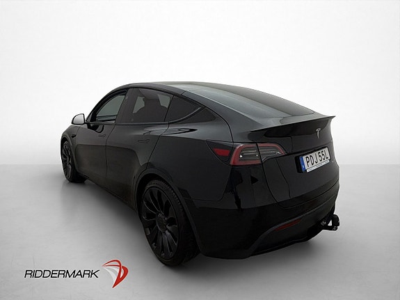 Tesla Model Y 6 of 30