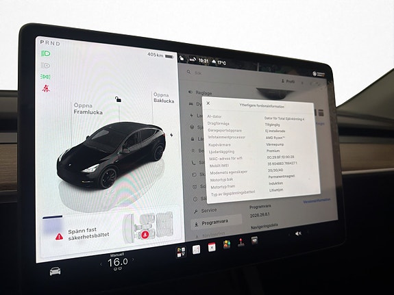 Tesla Model Y 22 of 30